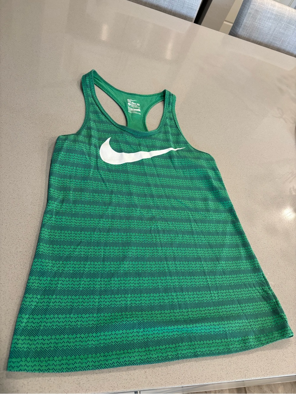 Nike dry fit tank